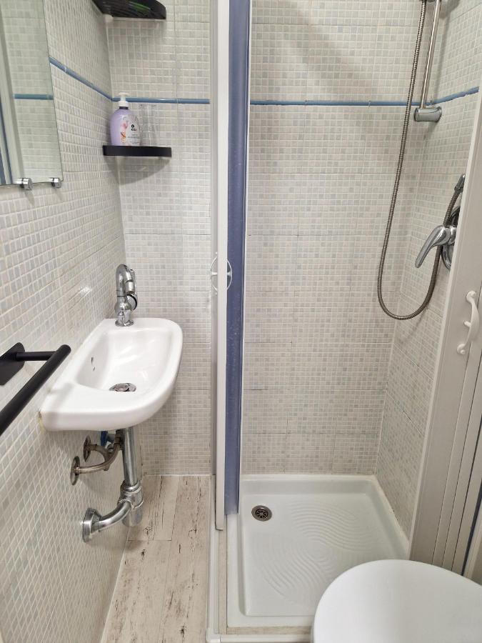 Apartament Ana'S Place Torino 4 Zewnętrze zdjęcie